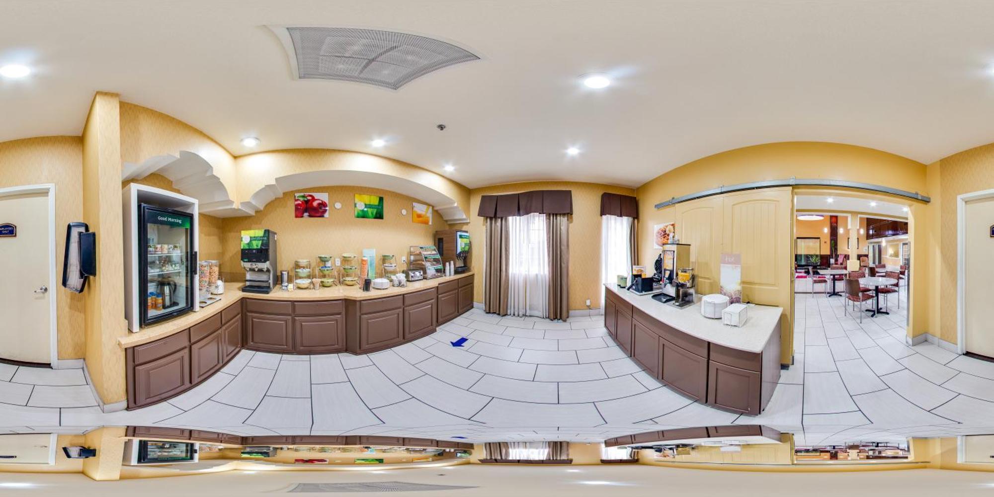 Quality Inn & Suites Airport North - Stone Oak Сан-Антонио Экстерьер фото